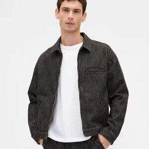 New Gap × Disney Tim Burton’s The Nightmare Before Christmas stripe denim jacket